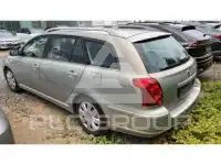 2003 Toyota Avensis