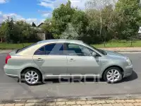 2003 Toyota Avensis