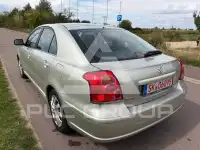 2003 Toyota Avensis