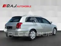 2003 Toyota Avensis
