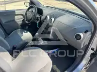 2003 Ford FUSION