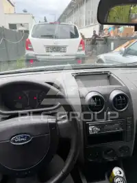2003 Ford FUSION