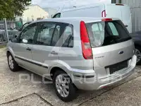 2003 Ford FUSION