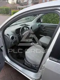 2003 Ford FUSION