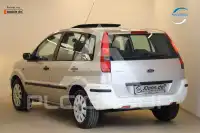 2003 Ford FUSION