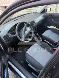 2003 Volkswagen GOLF