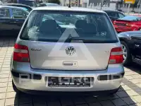 2003 Volkswagen GOLF