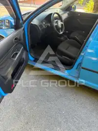 2003 Volkswagen GOLF