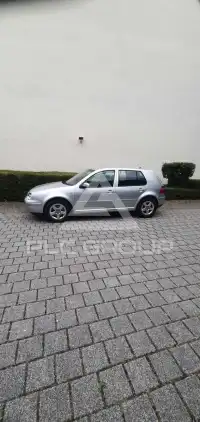 2003 Volkswagen GOLF