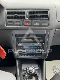 2003 Volkswagen GOLF