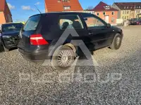 2003 Volkswagen GOLF