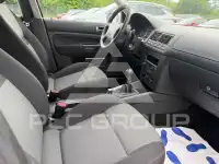 2003 Volkswagen GOLF