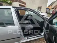 2003 Volkswagen GOLF