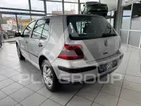 2003 Volkswagen GOLF