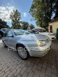 2003 Volkswagen GOLF