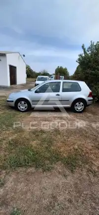 2003 Volkswagen GOLF
