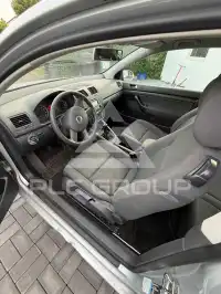 2003 Volkswagen GOLF