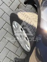 2003 Volkswagen GOLF