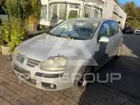 2003 Volkswagen GOLF