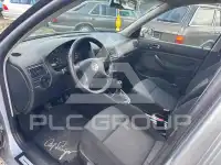2003 Volkswagen GOLF