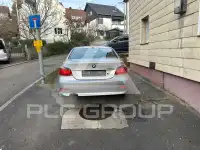 2004 BMW 530