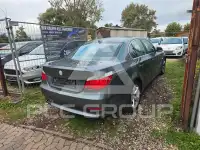2004 BMW 530