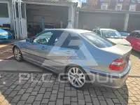 2004 BMW 320