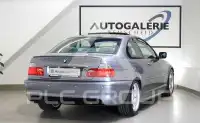 2004 BMW 330