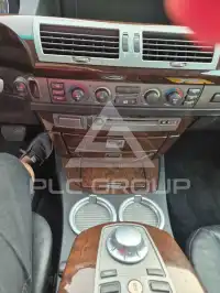 2004 BMW 735