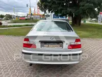 2004 BMW 318