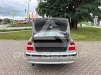 2004 BMW 318