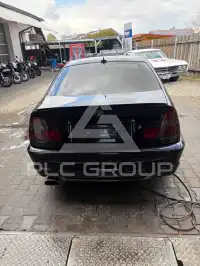 2004 BMW 318