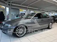 2004 BMW 318