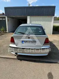 2004 BMW 318