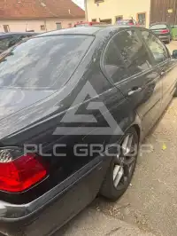 2004 BMW 318