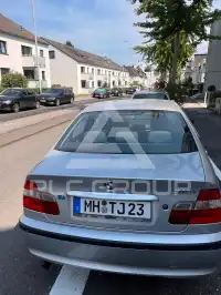 2004 BMW 318