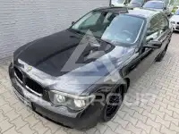 2004 BMW 745