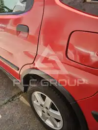 2004 Suzuki Ignis