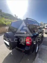 2004 Jeep CHEROKEE