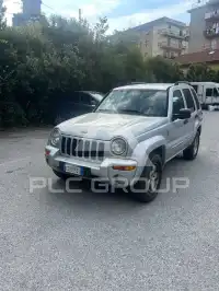 2004 Jeep CHEROKEE