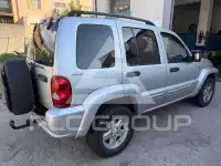 2004 Jeep CHEROKEE