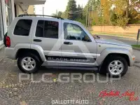 2004 Jeep CHEROKEE