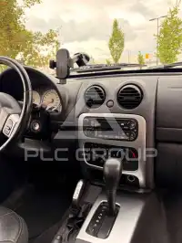 2004 Jeep CHEROKEE