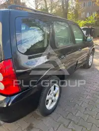 2004 Mazda Tribute