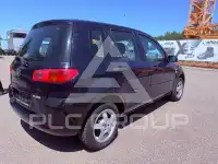 2004 Mazda 2