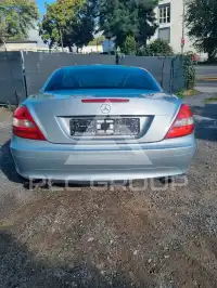 2004 Mercedes Benz SLK 200