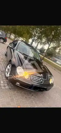 2004 Mercedes Benz CLK 200