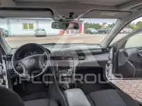 2004 Mercedes Benz 220