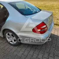 2004 Mercedes Benz 220