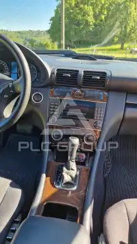 2004 Mercedes Benz 220